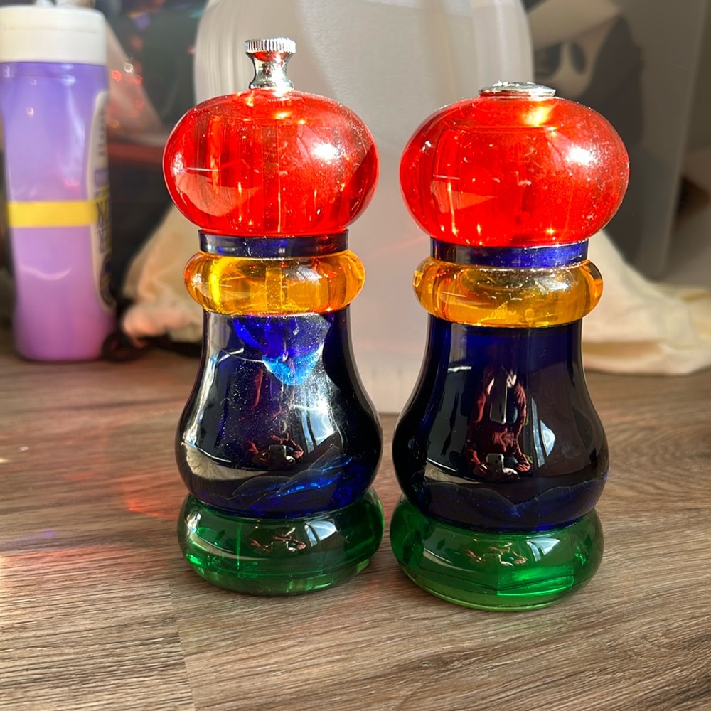 Olde Thompson colorful colorblock salt and pepper set